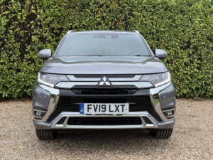 2019 Mitsubishi Outlander 2.4 H Twinmotor 13.8kwh 4hs in Grey — image 3