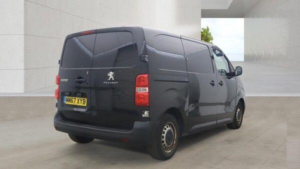 2018 Peugeot Expert 1.6 Bluehdi 1000 Professional Standard Panel Van Mwb Euro 6 (s/s) 6dr in Black — image 4