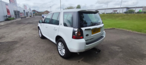2013 Land Rover Freelander 2 2.2 Sd4 Hse SUV 5dr Diesel Commandshift 4WD Euro 5 (190 Ps) in White — image 3