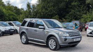 2011 Land Rover Freelander 2 2.2 Sd4 Hse in Grey — image 2