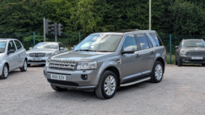 2011 Land Rover Freelander 2 2.2 Sd4 Hse in Grey — image 5