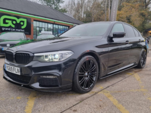 2019 BMW 5 Series 2.0 520d Mht M Sport Auto Xdrive Euro 6 (s/s) 4dr in Black — image 3