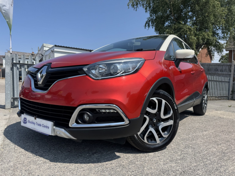 2015 Renault Captur 1.5 Signature Energy Dci 90 Stop & Start in Red — image 1