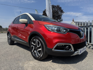 2015 Renault Captur 1.5 Signature Energy Dci 90 Stop & Start in Red — image 5
