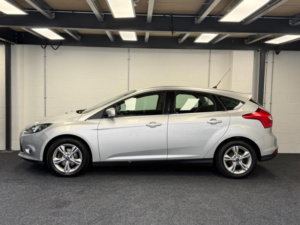 2014 Ford Focus 1.6 Zetec Powershift Euro 5 5dr — image 4