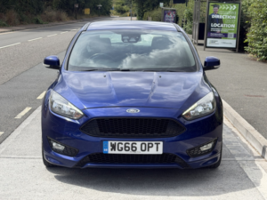2016 Ford Focus 1.0 T Ecoboost St-Line in Blue — image 5