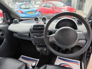 2004 Smart Fortwo 0.7 City Pure Cabriolet 2dr in Black — image 5