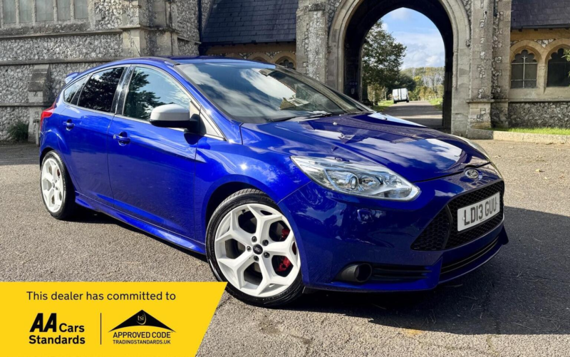 2013 Ford Focus 2.0t Ecoboost St-3 Euro 5 (s/s) 5dr in Blue — image 1