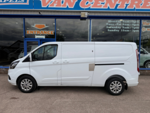 2023 Ford Transit Custom 2.0 300 Ecoblue Limited Panel Van 5dr Diesel Manual L2 H1 Euro 6 130 Ps in White — image 3