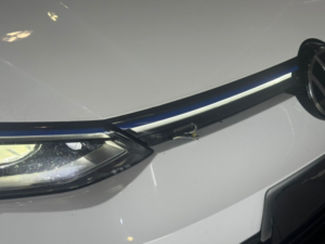 2022 Volkswagen Golf 2.0 Tsi R in White — image 4