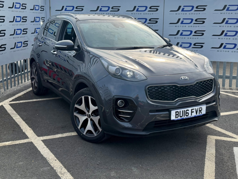 2016 Kia Sportage 1.7 Crdi 3 SUV 5dr Diesel Manual Euro 6 (s/s) (114 Bhp) in Silver — image 1