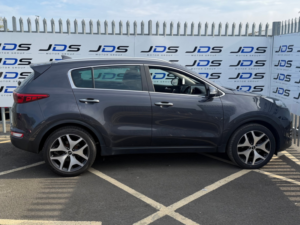 2016 Kia Sportage 1.7 Crdi 3 SUV 5dr Diesel Manual Euro 6 (s/s) (114 Bhp) in Silver — image 6
