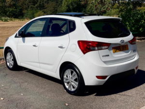 2015 Hyundai Ix20 1.4 Style Euro 5 5dr in White — image 4