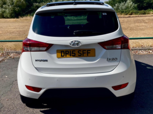 2015 Hyundai Ix20 1.4 Style Euro 5 5dr in White — image 5