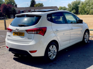 2015 Hyundai Ix20 1.4 Style Euro 5 5dr in White — image 6