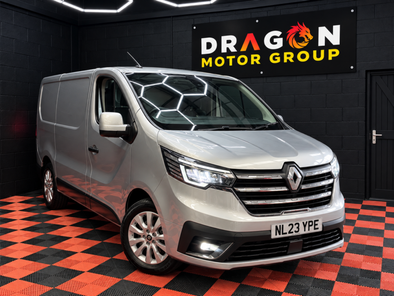 2023 Renault Trafic 2.0 Dci Blue Sl28 Sport Panel Van 5dr Diesel Manual L1 H1 Euro 6 (s/s) (130 Ps) in Grey — image 1