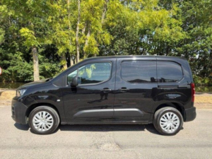 2021 Peugeot Partner 1.5 Bluehdi 1000 Professional Standard Panel Van Swb Euro 6 5dr in Black — image 4