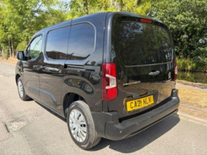 2021 Peugeot Partner 1.5 Bluehdi 1000 Professional Standard Panel Van Swb Euro 6 5dr in Black — image 5