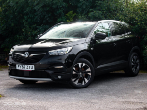 2018 Vauxhall Grandland X 1.2 Turbo Sport Nav Euro 6 (s/s) 5dr in Black — image 3