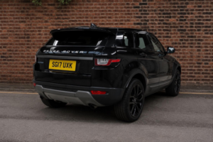 2017 Land Rover Range Rover Evoque 2.0 Ed4 Se Fwd Euro 6 (s/s) 5dr in Black — image 6