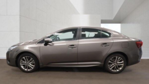 2016 Toyota Avensis 2.0 D-4d Business Edition Euro 6 (s/s) 4dr in Bronze — image 4