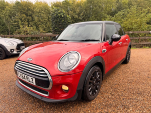 2014 MINI Hatch 1.5 Cooper Auto Euro 6 (s/s) 5dr in Red — image 5
