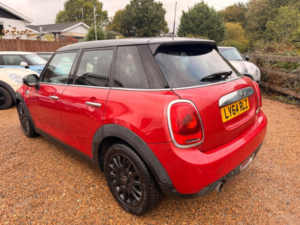 2014 MINI Hatch 1.5 Cooper Auto Euro 6 (s/s) 5dr in Red — image 6