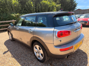 2017 MINI Clubman 1.5 Cooper Euro 6 (s/s) 6dr in Silver — image 6