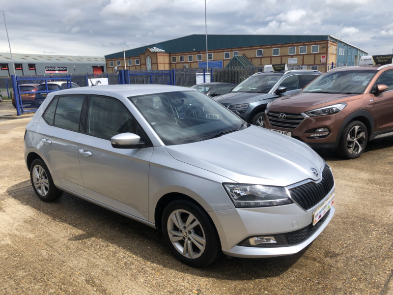 2019 Skoda Fabia 1.0 Tsi Se in Silver — image 1