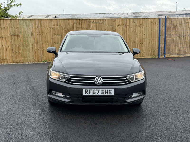 2018 Volkswagen Passat 1.6 Tdi S in Grey — image 1