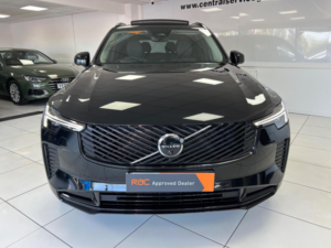 2025 Volvo Xc90 2.0 B5 Mhev Ultra Dark Auto 4WD Euro 6 (s/s) 5dr in Black — image 3