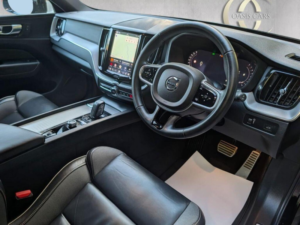 2021 Volvo Xc60 2.0 B5 Mhev R-Design Auto Euro 6 (s/s) 5dr in Black — image 5