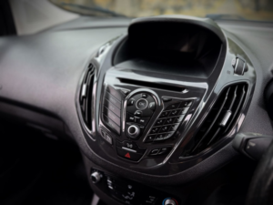 2018 Ford Transit Courier 1.5 Tdci Sport in Black — image 4