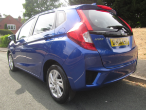 2016 Honda Jazz 1.3 I-Vtec Se in Blue — image 5