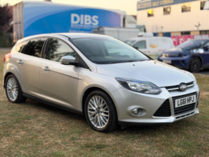2011 Ford Focus 1.6 Zetec Euro 5 5dr in Silver — image 4