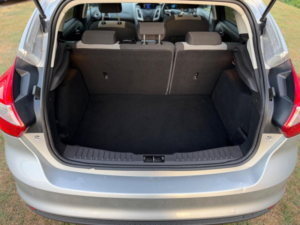 2011 Ford Focus 1.6 Zetec Euro 5 5dr in Silver — image 5