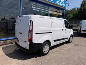 2022 Ford Transit Custom 2.0 320 Ecoblue Leader Panel Van 5dr Diesel Manual L1 H1 Euro 6 105 Ps in White — image 6