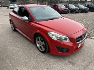 2011 Volvo C30 2.0 D3 R-Design in Red — image 3