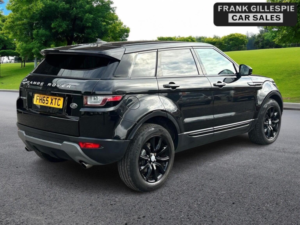 2015 Land Rover Range Rover Evoque 2.0 Td4 Se Tech Auto 4WD Euro 6 (s/s) 5dr in Black — image 4