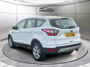 2017 Ford Kuga 1.5t Ecoboost Zetec Auto AWD Euro 6 (s/s) 5dr in White — image 6
