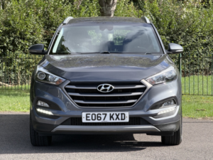 2017 Hyundai Tucson 2.0 Tucson Se Nav 2.0 D 136ps 2WD Bd +fss in Grey — image 2