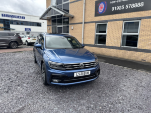 2021 Volkswagen Tiguan Allspace 1.5 Tsi Evo R-Line Tech in Blue — image 3