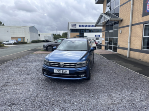 2021 Volkswagen Tiguan Allspace 1.5 Tsi Evo R-Line Tech in Blue — image 4