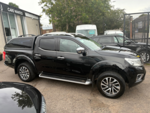 2017 Nissan Navara 2.3 Dci Tekna Pickup Double Cab 4dr Diesel Auto 4WD Euro 6 (190 Ps) in Black — image 2