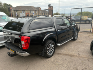 2017 Nissan Navara 2.3 Dci Tekna Pickup Double Cab 4dr Diesel Auto 4WD Euro 6 (190 Ps) in Black — image 3