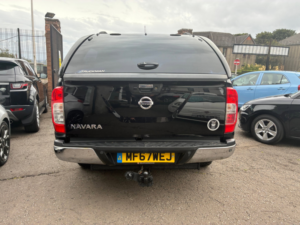 2017 Nissan Navara 2.3 Dci Tekna Pickup Double Cab 4dr Diesel Auto 4WD Euro 6 (190 Ps) in Black — image 4