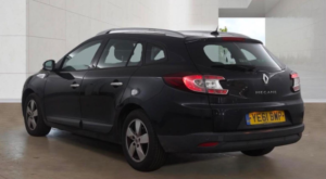 2011 Renault Megane 1.5 Dci Dynamique Tomtom Sport Tourer Euro 5 5dr in Black — image 3