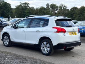 2016 Peugeot 2008 1.6 Bluehdi Allure SUV 5dr Diesel Manual Euro 6 (s/s) (100 Ps) in White — image 6