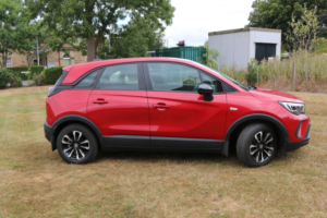 2021 Vauxhall Crossland 1.2 Se in Red — image 2