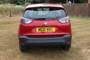 2021 Vauxhall Crossland 1.2 Se in Red — image 6